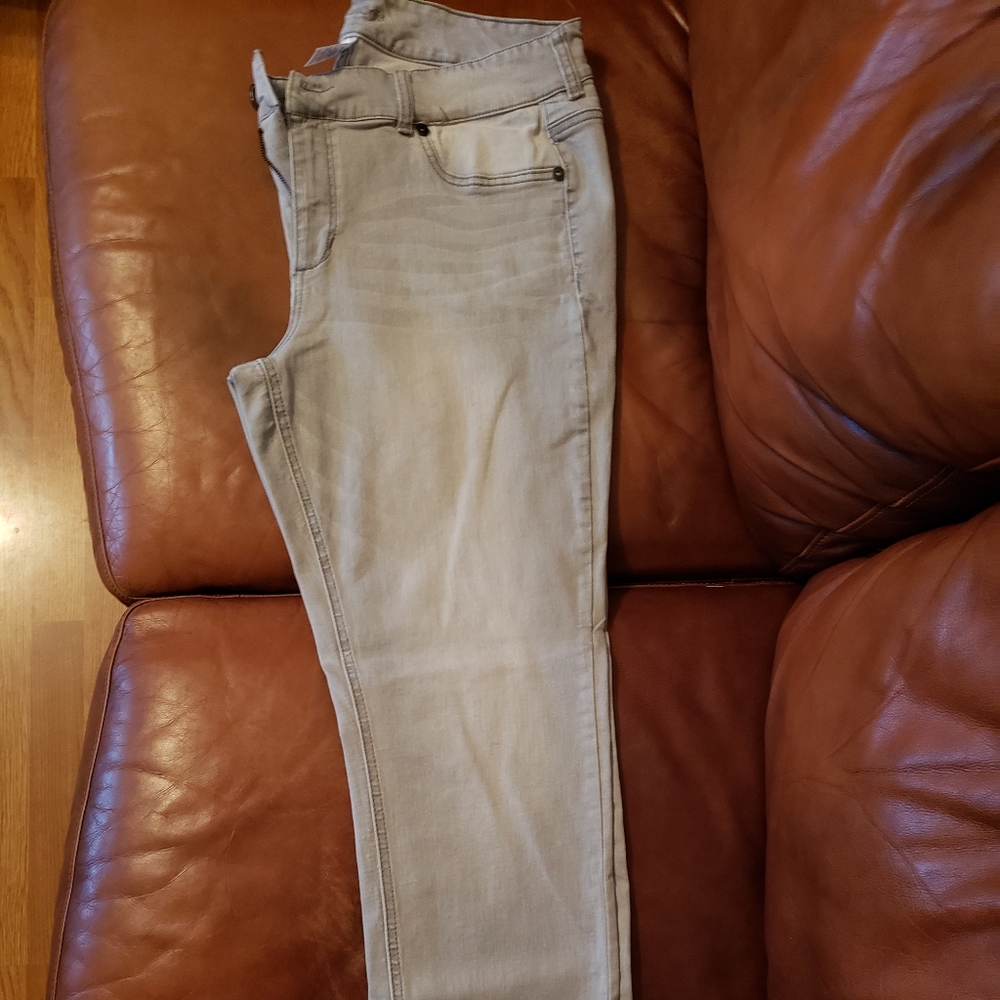 Maurice's Gray Stretch Skinny Jeans